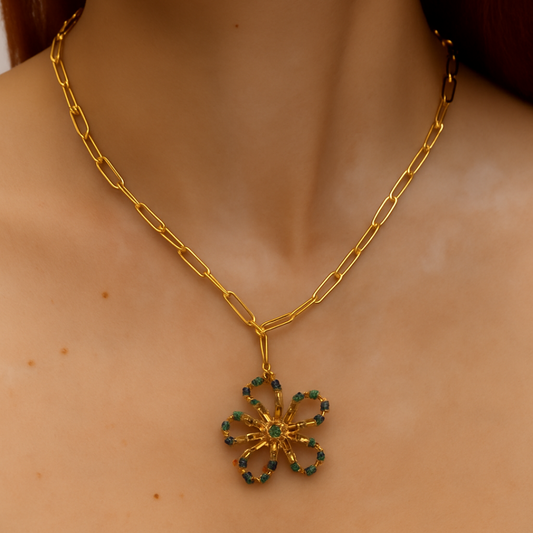 Collar Florecer Esmeraldas